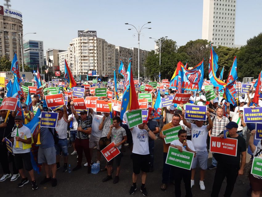 protest sindical FGS Familia construcții full